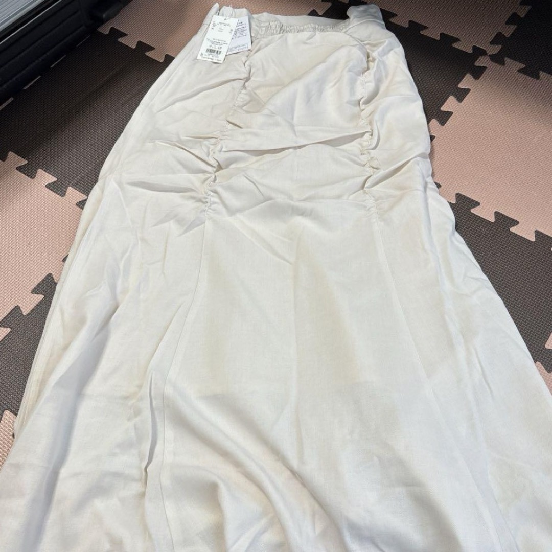 dazzlin(ダズリン)のダズリン　スカート　白　ロングスカート レディースのスカート(ロングスカート)の商品写真