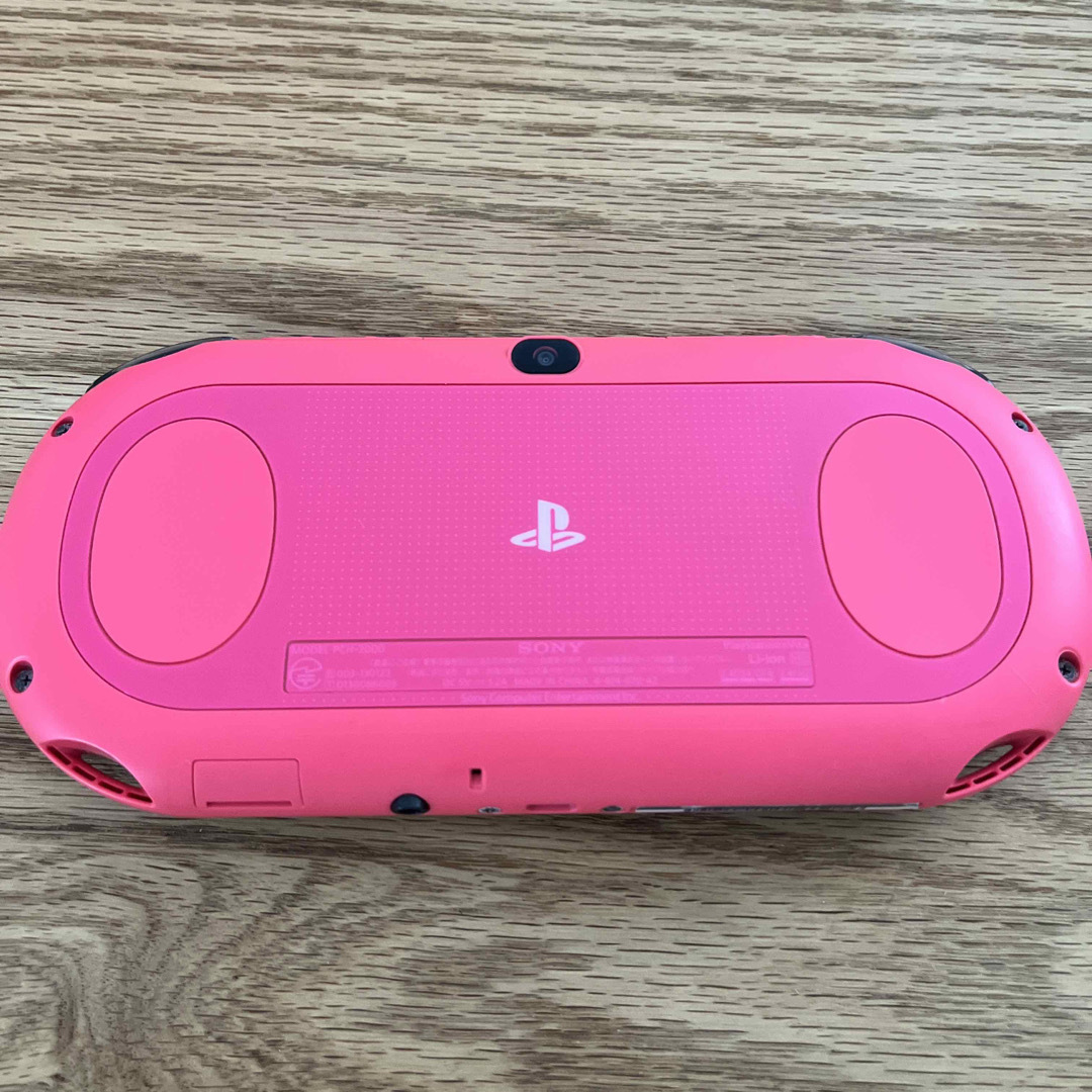 PlayStation Vita(プレイステーションヴィータ)のPlaystation Vita PCH2000 ピンクブラック【ジャンク エンタメ/ホビーのゲームソフト/ゲーム機本体(携帯用ゲーム機本体)の商品写真