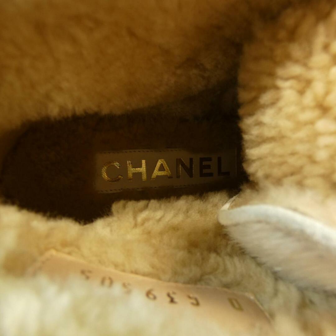 CHANEL(シャネル)のシャネル CHANEL ブーツ レディースの靴/シューズ(ブーツ)の商品写真