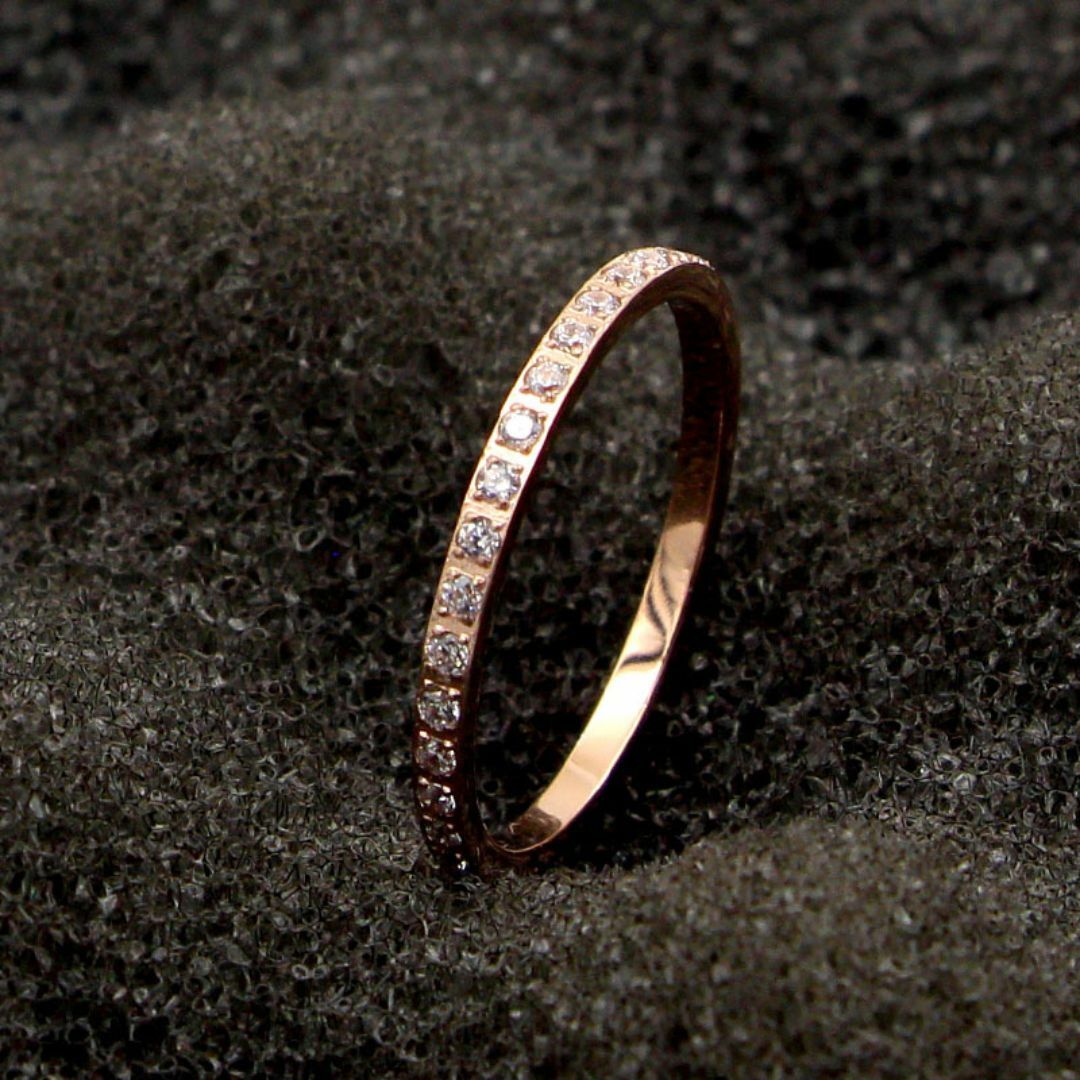 711 CZダイヤモンド 幅1ｍｍ極細フルエタニティリング 指輪 レディースのアクセサリー(リング(指輪))の商品写真