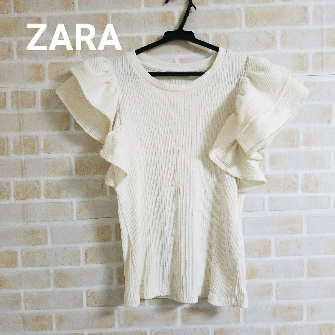 ZARA(ザラ)のZARA フリルスリーブリブトップス レディースのトップス(カットソー(半袖/袖なし))の商品写真