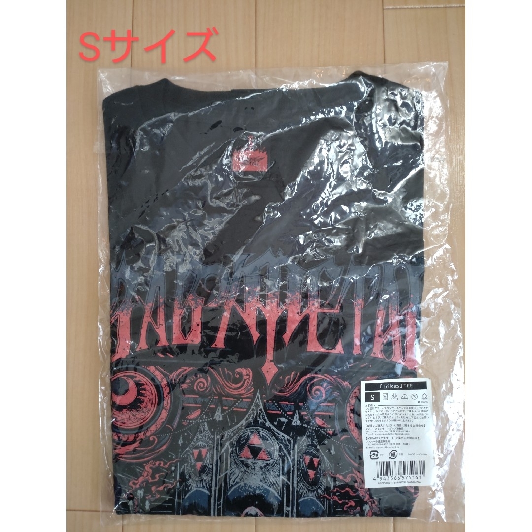 BABYMETAL(ベビーメタル)のBABYMETAL 「Trilogy」TEE　Sサイズ エンタメ/ホビーのタレントグッズ(ミュージシャン)の商品写真