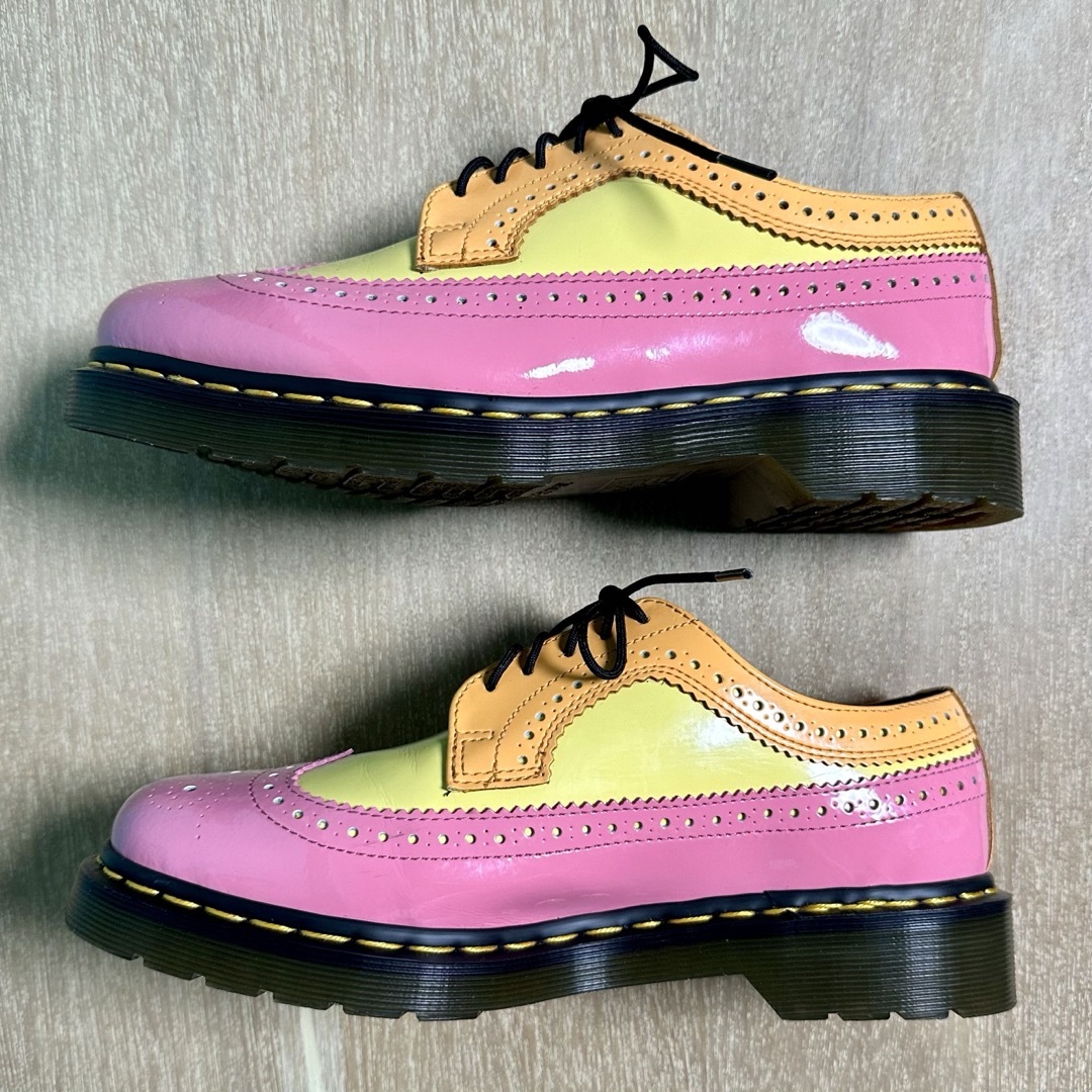 Dr.Martens(ドクターマーチン)のドクターマーチン【Dr. Martens】ウィングチップ　　　　　※レアカラー レディースの靴/シューズ(ローファー/革靴)の商品写真