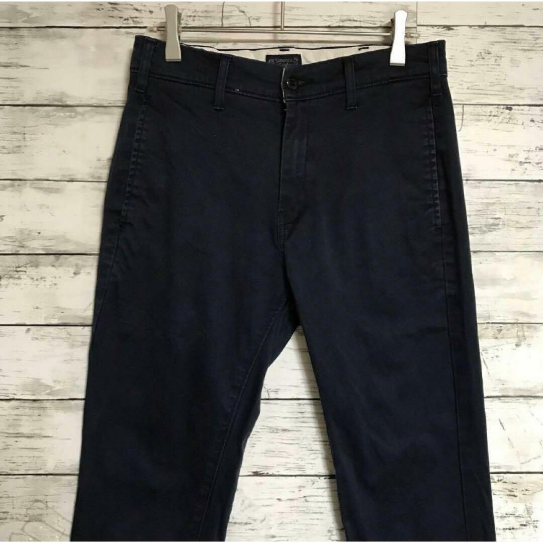 Levi's(リーバイス)の【人気定番】リーバイス　ネイビーカラーパンツ　人気カラーF715R メンズのパンツ(ワークパンツ/カーゴパンツ)の商品写真