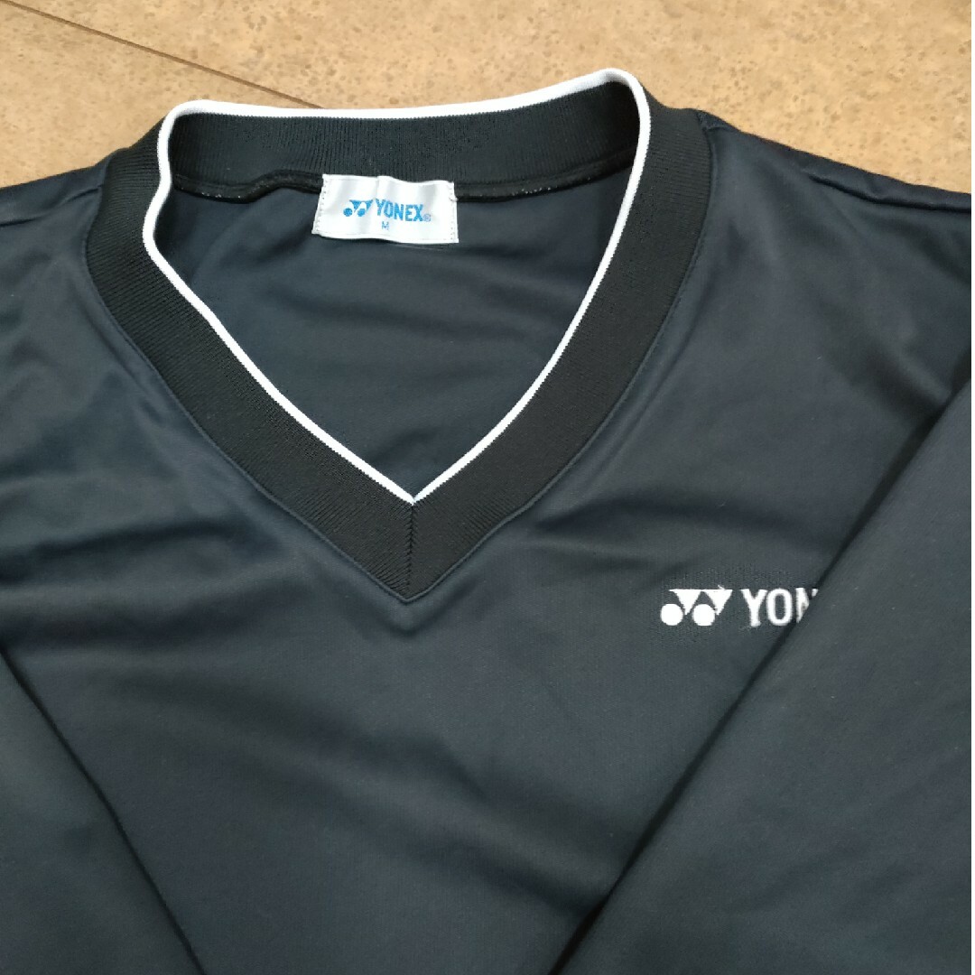 YONEX(ヨネックス)のヨネックス　トレーナー　ブラック　M スポーツ/アウトドアのテニス(ウェア)の商品写真