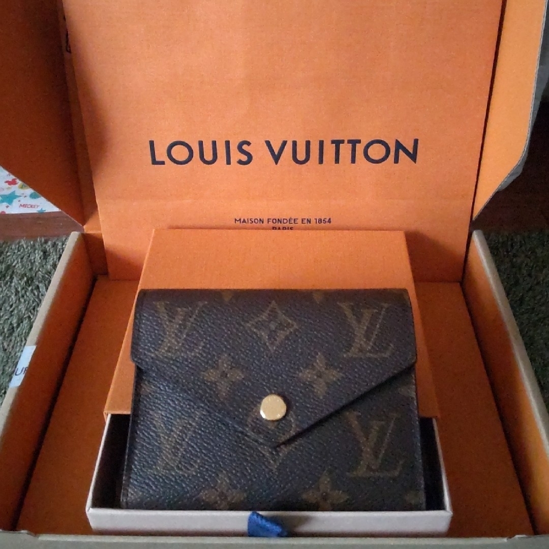 LOUIS VUITTON(ルイヴィトン)のルイヴィトン　ポルトフォイユ　ヴィクトリーヌ　美品♡ レディースのファッション小物(財布)の商品写真