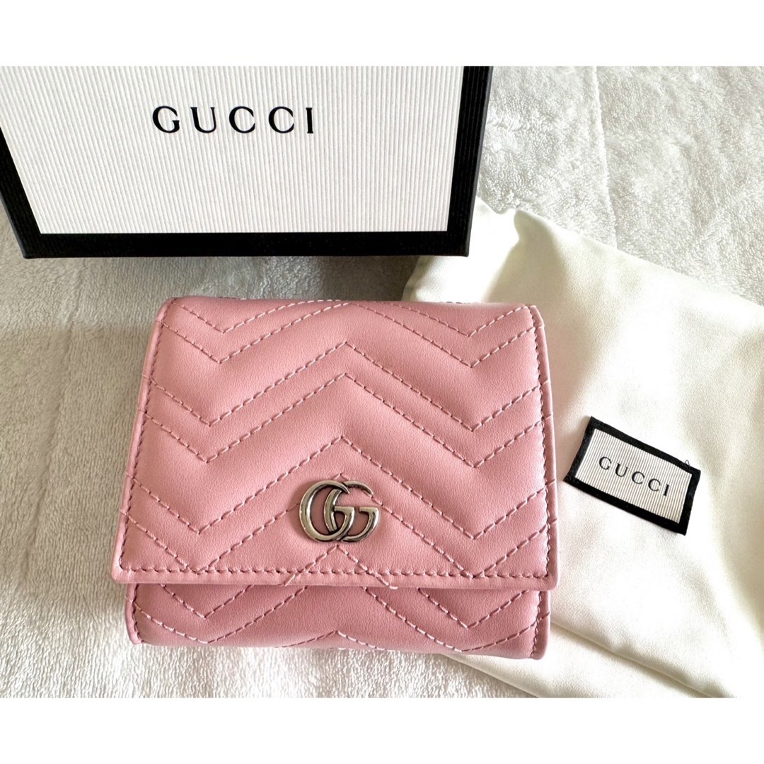 Gucci(グッチ)の新品未使用　GUCCI  マーモントGG ピンク 二つ折り財布  グッチ レディースのファッション小物(財布)の商品写真