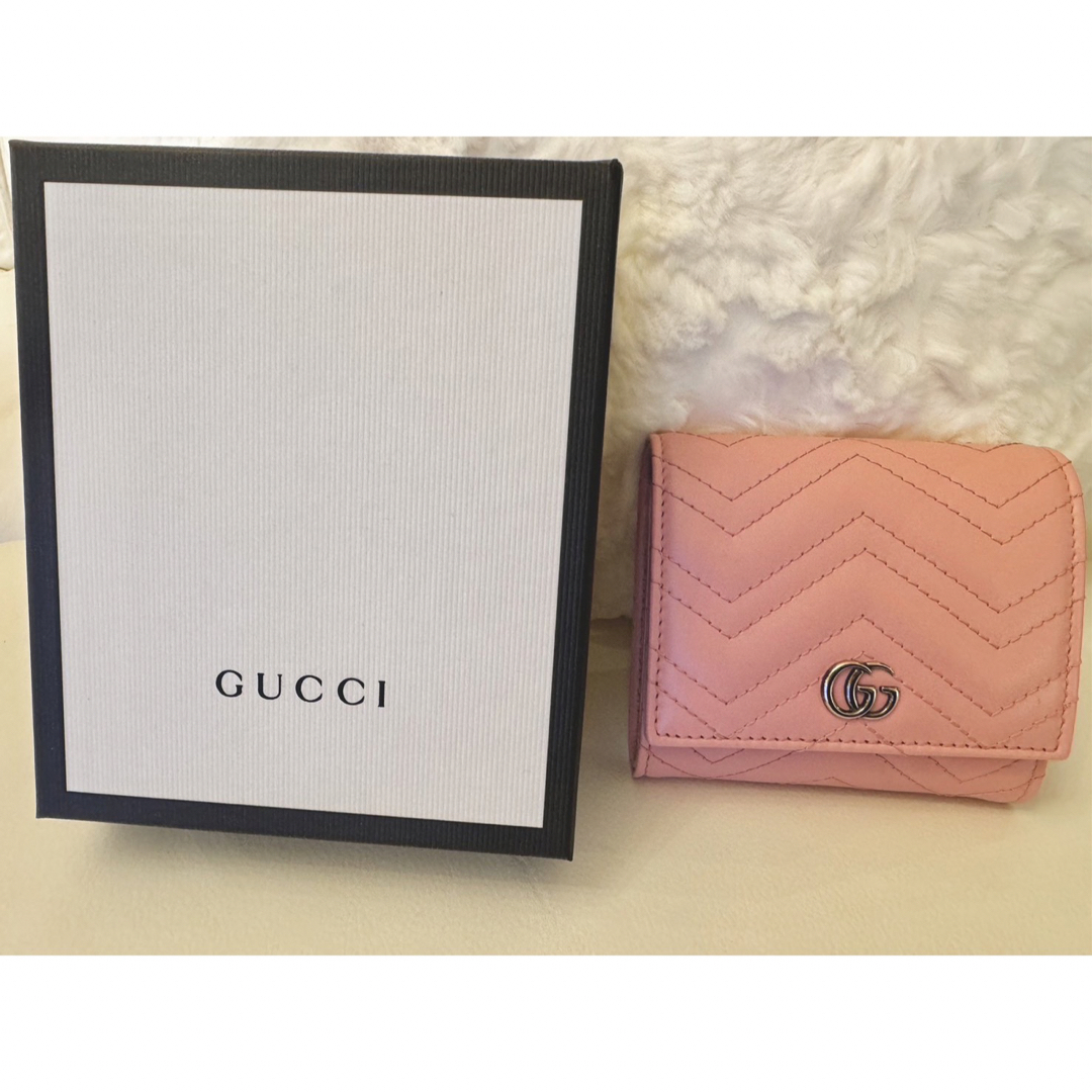 Gucci(グッチ)の新品未使用　GUCCI  マーモントGG ピンク 二つ折り財布  グッチ レディースのファッション小物(財布)の商品写真