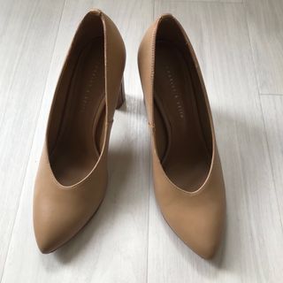 チャールズアンドキース(Charles and Keith)のCharles & Keith パンプス サイズ37キャメル9cmヒール(ハイヒール/パンプス)