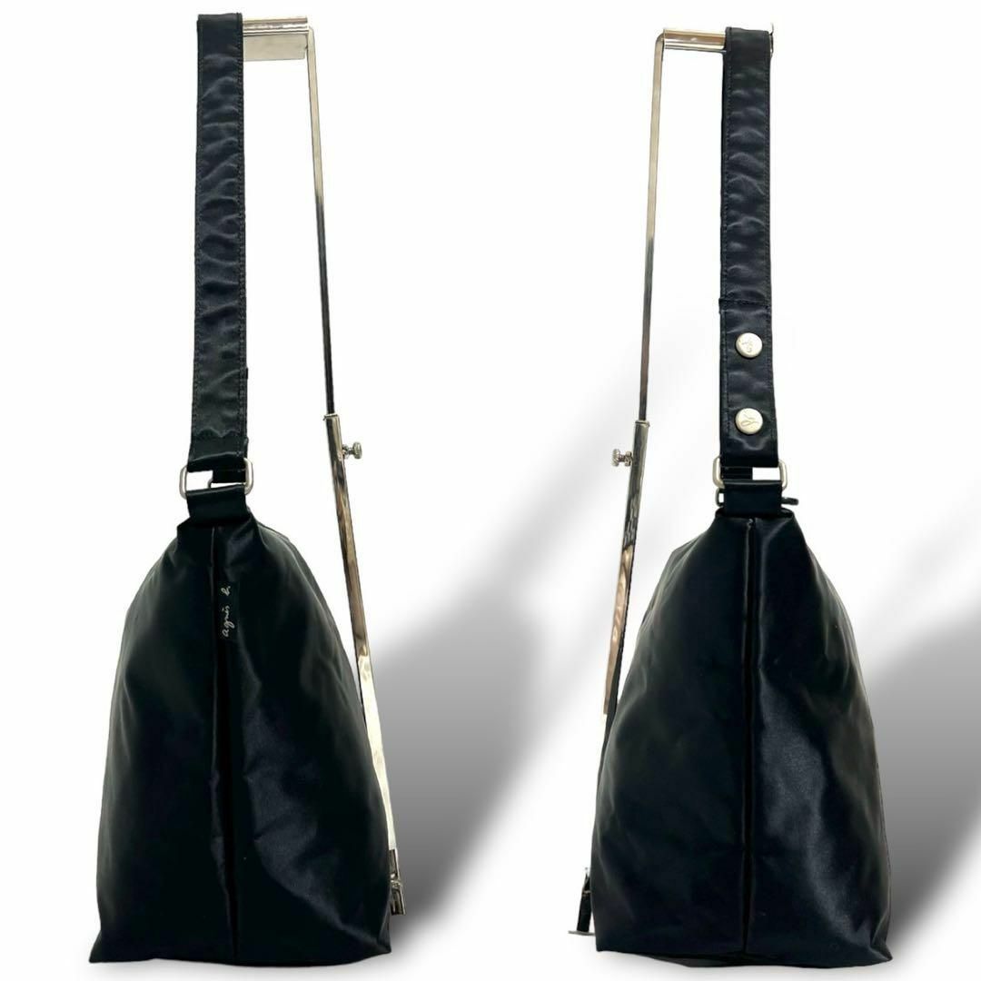 agnes b.(アニエスベー)の美品　アニエスべー　ショルダーバッグ　ナイロン　斜め掛け　黒　ブラック レディースのバッグ(ショルダーバッグ)の商品写真