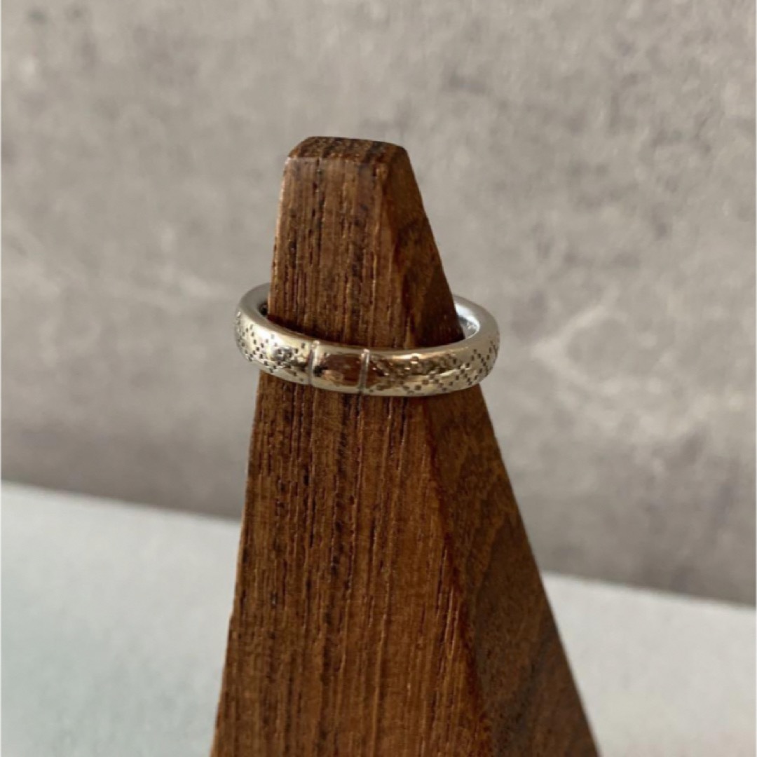 Gucci(グッチ)のGUCCI グッチ　ダイヤモンドリング　指輪　18金 レディースのアクセサリー(リング(指輪))の商品写真