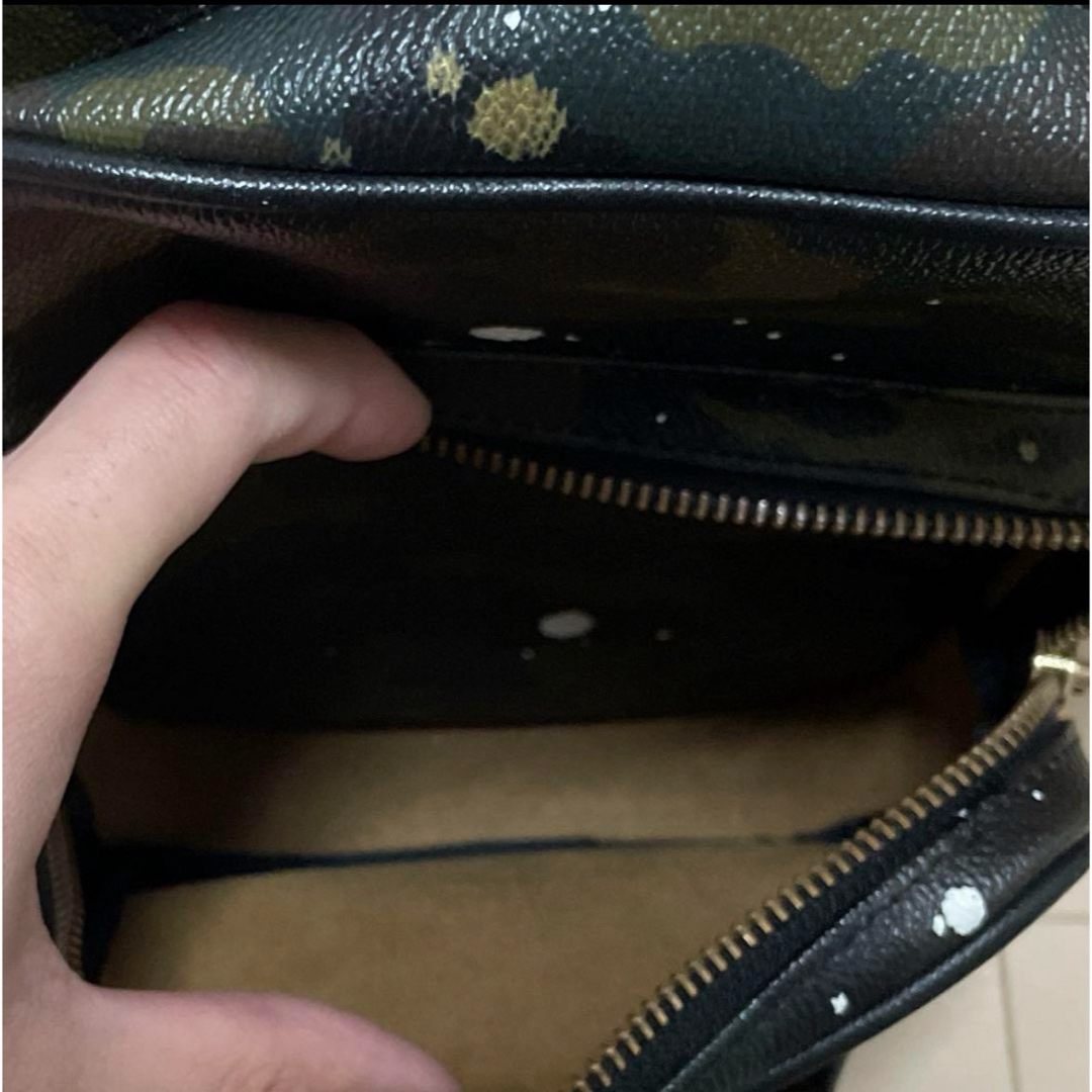 DSQUARED2(ディースクエアード)のジャンティバンディ　GENTIL BANDIT  クロス メンズのバッグ(ショルダーバッグ)の商品写真