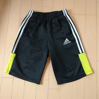 アディダス(adidas)のアディダス*140cm*ハーフパンツ(パンツ/スパッツ)