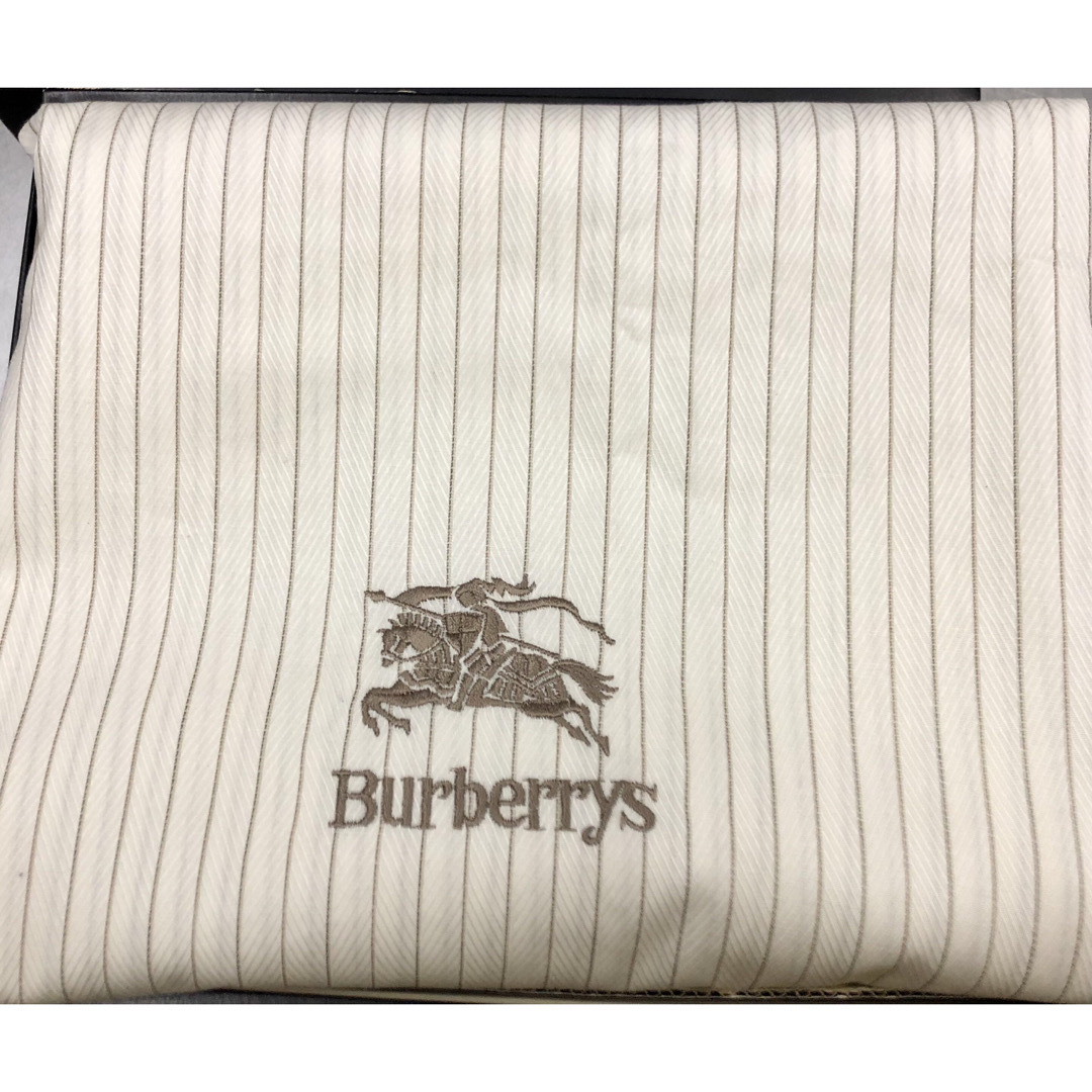 BURBERRY(バーバリー)の《未使用品》バーバリーオブロンドン　コットンシーツ インテリア/住まい/日用品の寝具(シーツ/カバー)の商品写真