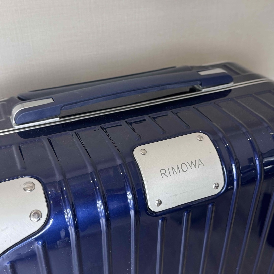 RIMOWA(リモワ)の参考定価15万　RIMOWA /リモワ　hybrid ハイブリッド　スーツケース レディースのバッグ(スーツケース/キャリーバッグ)の商品写真