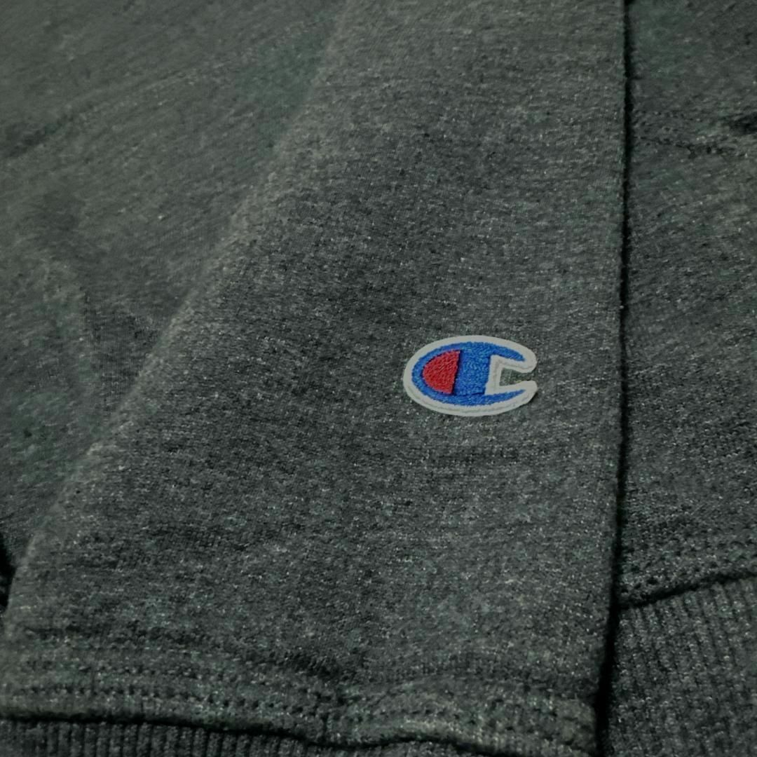 Champion(チャンピオン)のチャンピオン ワッペン スウェットパーカー ロゴ刺繍 裏起毛 US古着m30 メンズのトップス(パーカー)の商品写真