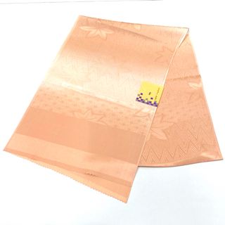 ☆新品未使用☆正絹　オレンジ花ぼかしもみじ模様帯揚げ　8(和装小物)