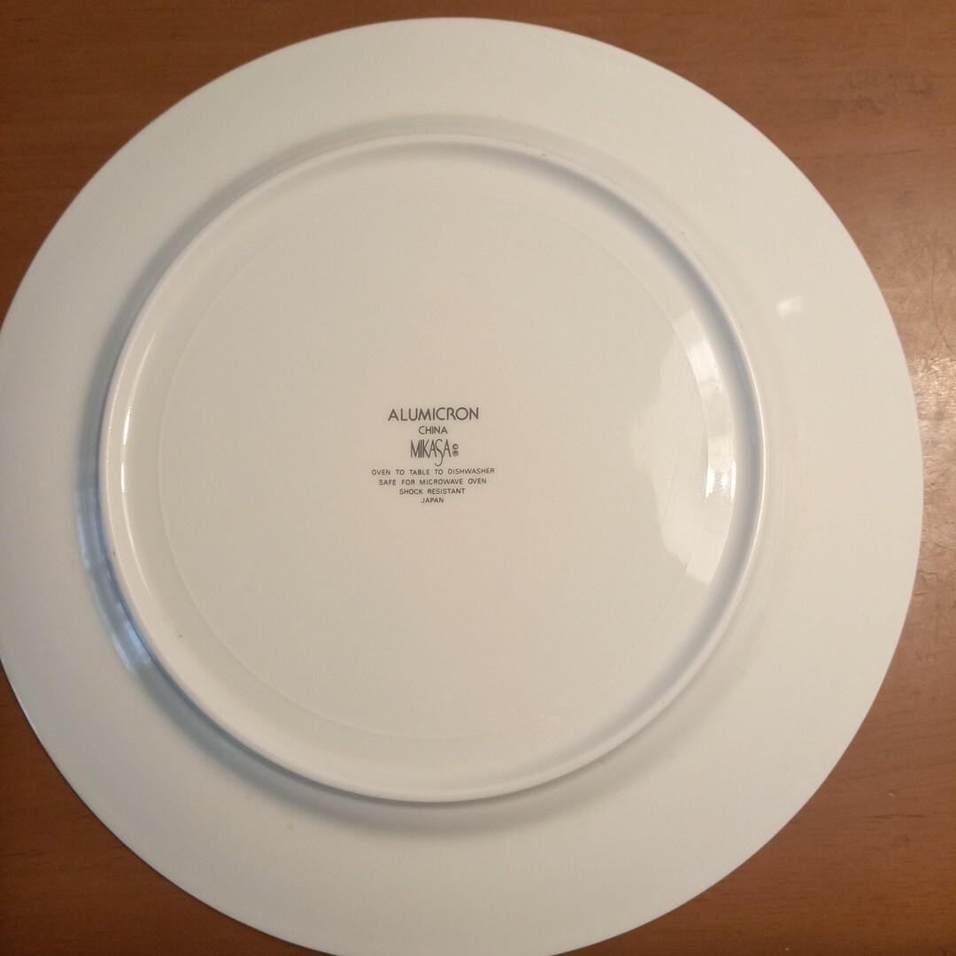 MIKASA(ミカサ)のミカサ　ALUMICRON　皿　プレート インテリア/住まい/日用品のキッチン/食器(食器)の商品写真