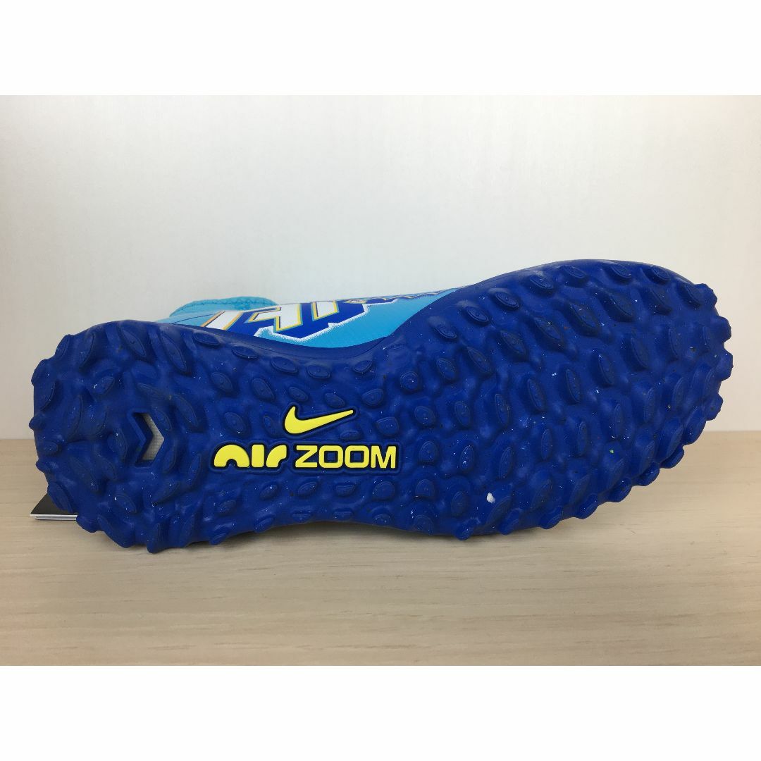 NIKE(ナイキ)のナイキ JRズームヴェイパー15 TF 靴 22,0cm 新品 (1907) キッズ/ベビー/マタニティのキッズ靴/シューズ(15cm~)(スニーカー)の商品写真