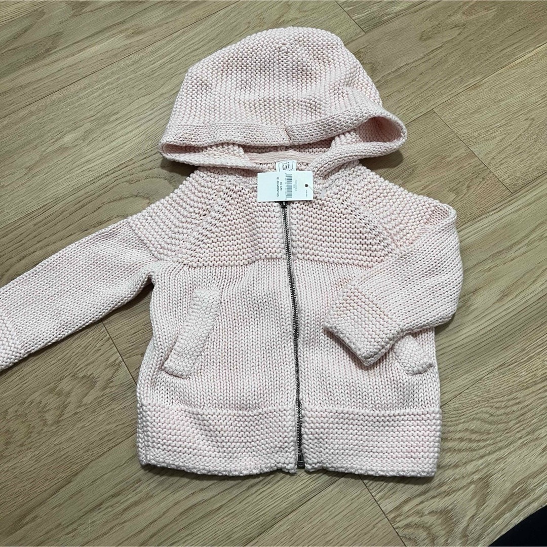 babyGAP(ベビーギャップ)のbaby GAP   パーカー　上着　80  キッズ/ベビー/マタニティのベビー服(~85cm)(ジャケット/コート)の商品写真