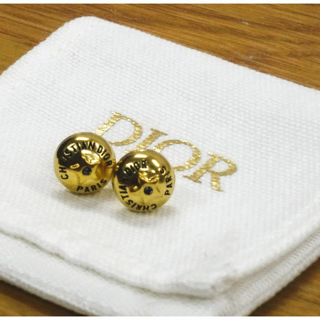 Dior(ディオール)のDior ディオール PETIT CD スタッドピアス 新品・未使用 レディースのアクセサリー(ピアス)の商品写真