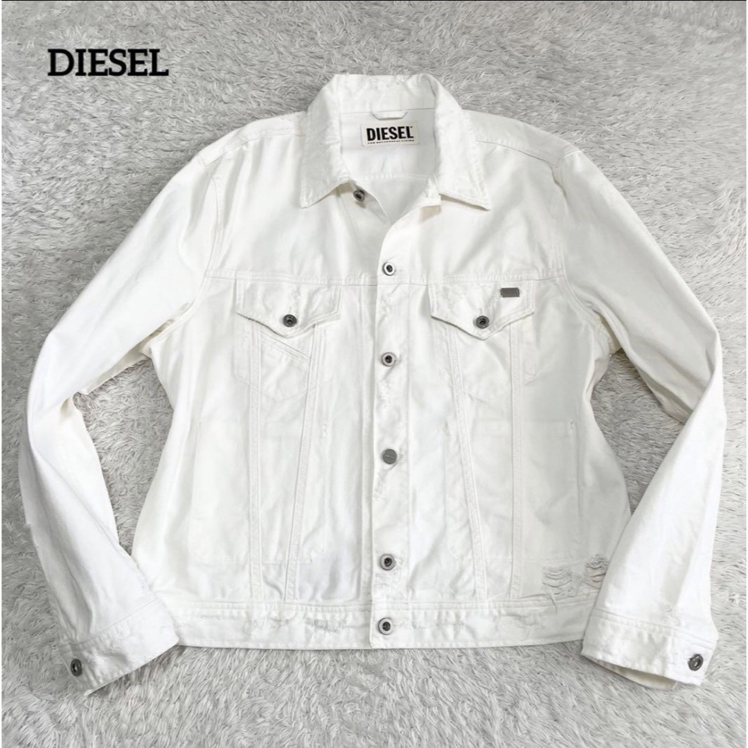 DIESEL(ディーゼル)のディーゼル　デニムジャケット ビッグサイズ　ダメージ加工　ロゴ刻印ボタン　XXL メンズのジャケット/アウター(Gジャン/デニムジャケット)の商品写真