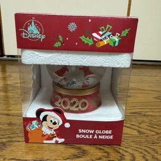 ディズニー(Disney)のディズニーストア　クリスマス　スノードーム　スノーグローブ(キャラクターグッズ)