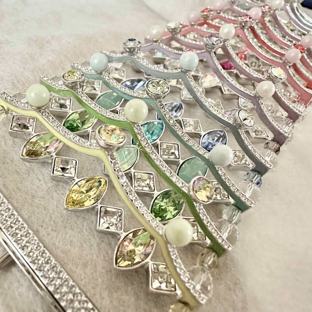 SWAROVSKI - 未使用SwarovskiレインボークリスタルNEON SWAROVSKI - 未使用SwarovskiレインボークリスタルNEON