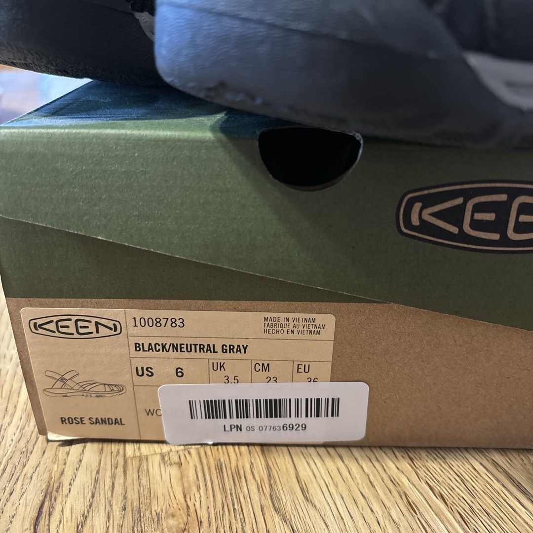 KEEN(キーン)の専用です☆comai様 レディースの靴/シューズ(サンダル)の商品写真