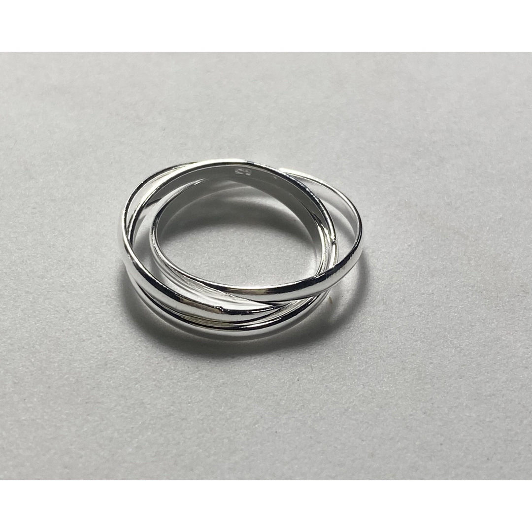 三連SILVER925 シルバー925リング  スターリングトリニティ銀指輪8v メンズのアクセサリー(リング(指輪))の商品写真