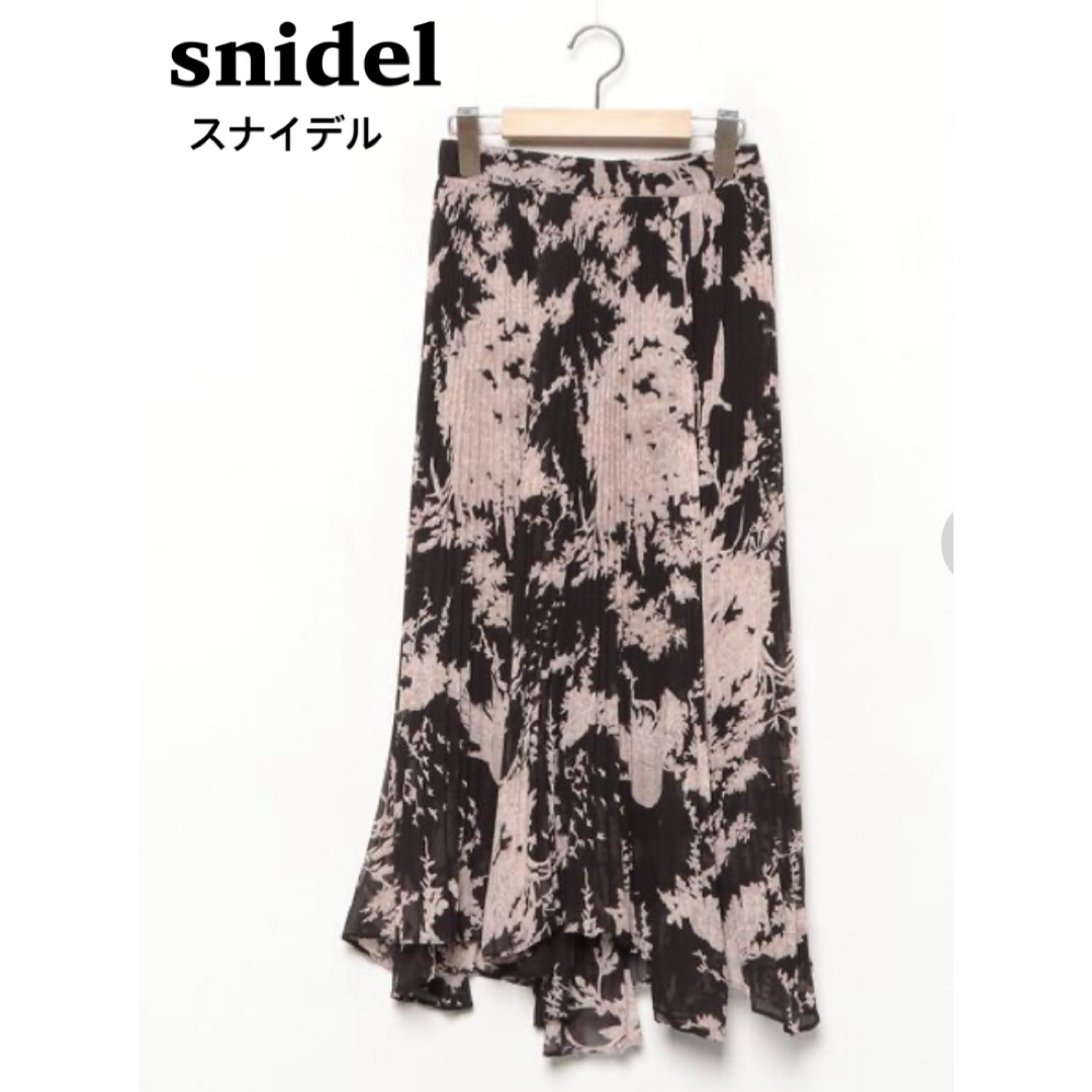 SNIDEL(スナイデル)の【美品】snidel スナイデル　SNIDEL  プリーツ　スカート　花柄 レディースのスカート(ロングスカート)の商品写真