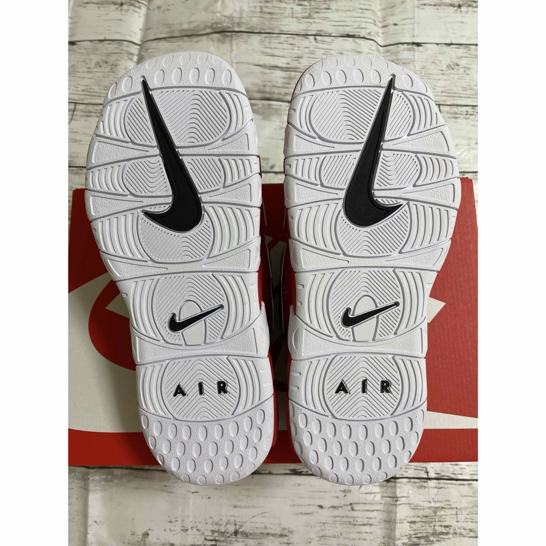 NIKE(ナイキ)のメンズスライド ナイキエア モアアップテンポ 28㎝　モアテンサンダル メンズの靴/シューズ(サンダル)の商品写真