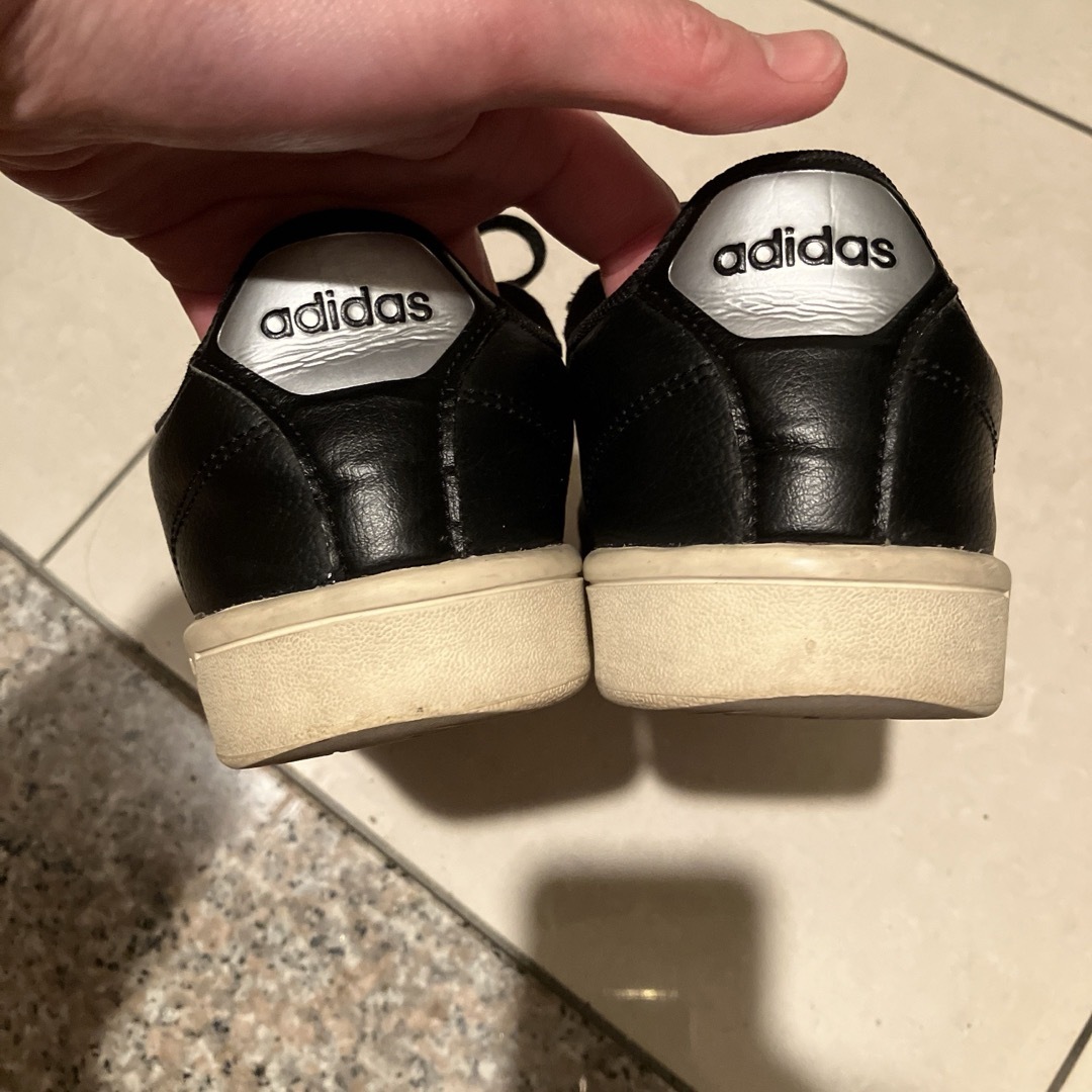 adidas(アディダス)のadidas cloudfoam アディダス  クラウドフォーム　ブラック　黒 レディースの靴/シューズ(スニーカー)の商品写真