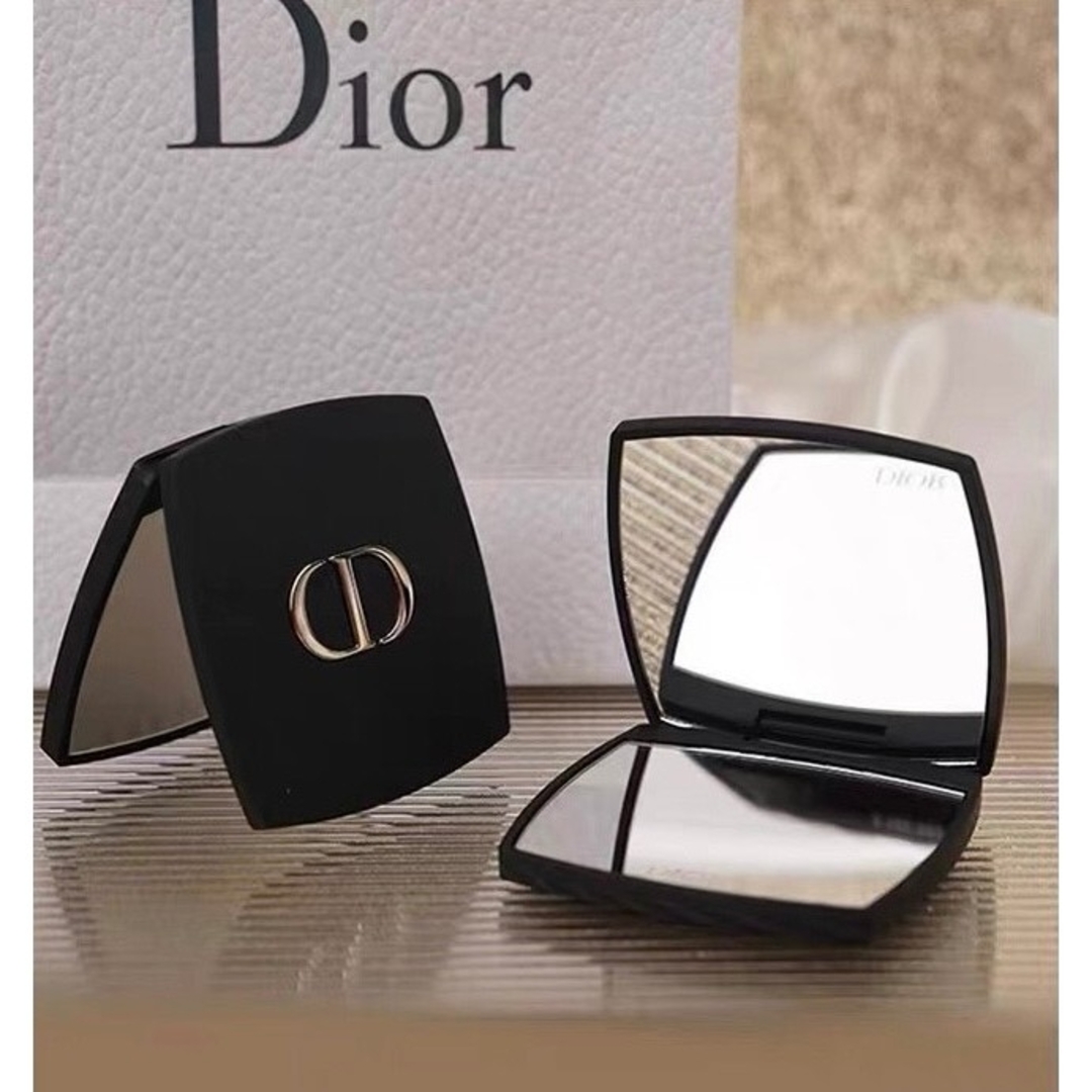 Christian Dior(クリスチャンディオール)のディオール　Dior コンパクトミラー　箱付き レディースのファッション小物(ミラー)の商品写真