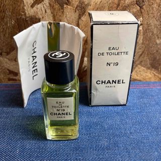 シャネル(CHANEL)の【Mえ1287】CHANEL No.19 香水 ミニボトル 19ml シャネル (香水(女性用))