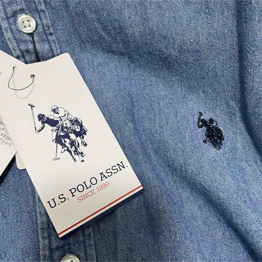 U.S. POLO ASSN.(ユーエスポロアッスン)のユーエスポロアッスン別注レギュラーカラーデニムシャツ/ビッグシャツ パブリュクス レディースのトップス(シャツ/ブラウス(長袖/七分))の商品写真