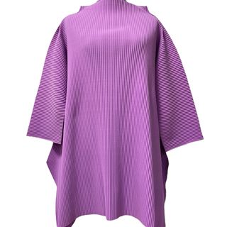 イッセイミヤケ(ISSEY MIYAKE)のタグ付き未使用品 me ISSEY MIYAKE 七分丈 カットソー 紫(カットソー(長袖/七分))