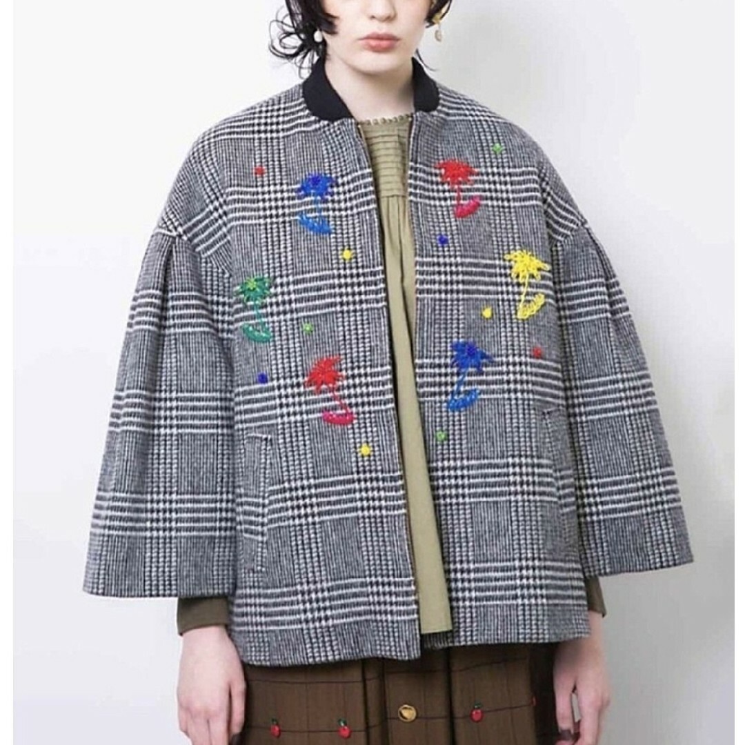 MUVEIL フラワーモチーフ刺繍ブルゾン38サイズMA213FJK001 MUVEIL フラワーモチーフ刺繍ブルゾン38サイズMA213FJK001