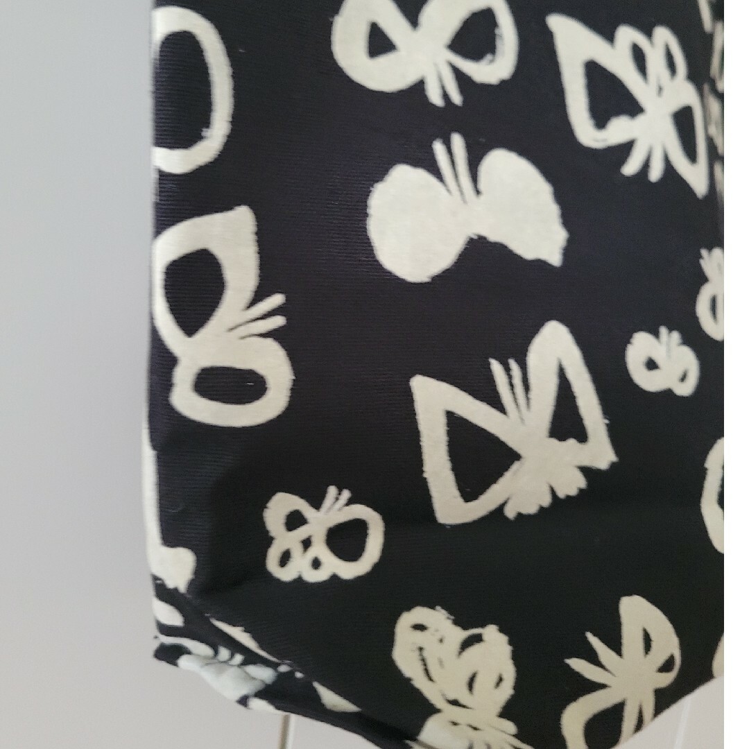 mina perhonen(ミナペルホネン)のミナペルホネン/flutterバッグ小/タグ付き新品未使用 レディースのバッグ(トートバッグ)の商品写真