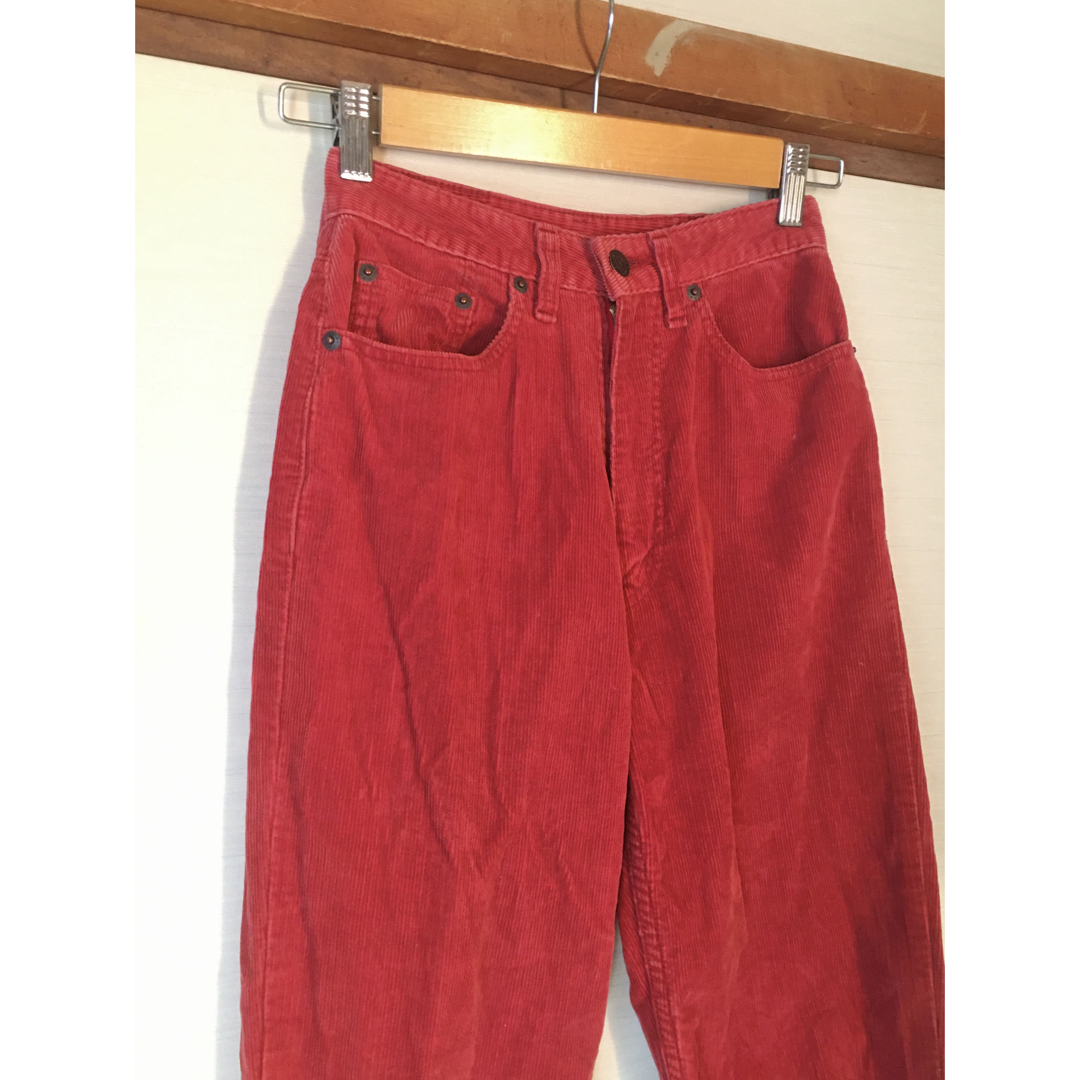 Levi's(リーバイス)のvintage Levi’s レッド コーデュロイ パンツ レディースのパンツ(カジュアルパンツ)の商品写真