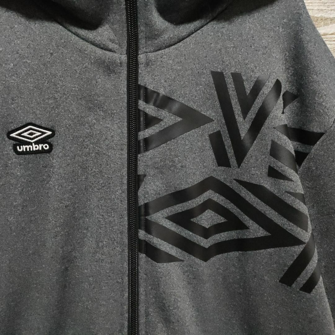 UMBRO(アンブロ)の【486】アンブロ　フルジップ　ソフトシェル　パーカー　フーディー　刺繍ロゴ メンズのトップス(パーカー)の商品写真