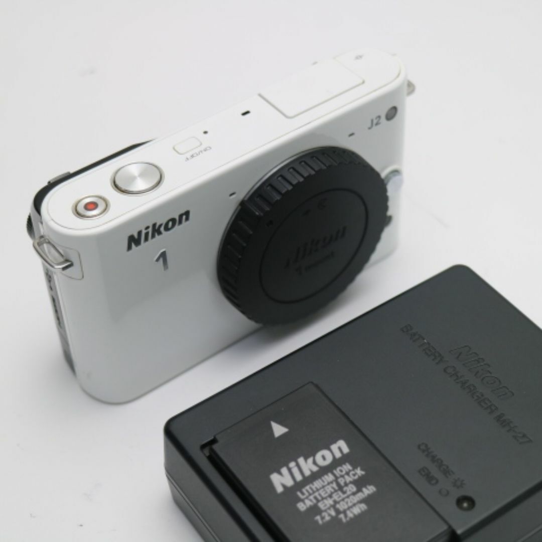 Nikon(ニコン)の中古 Nikon 1 J2 ボディ ホワイト  M111 スマホ/家電/カメラのカメラ(ミラーレス一眼)の商品写真