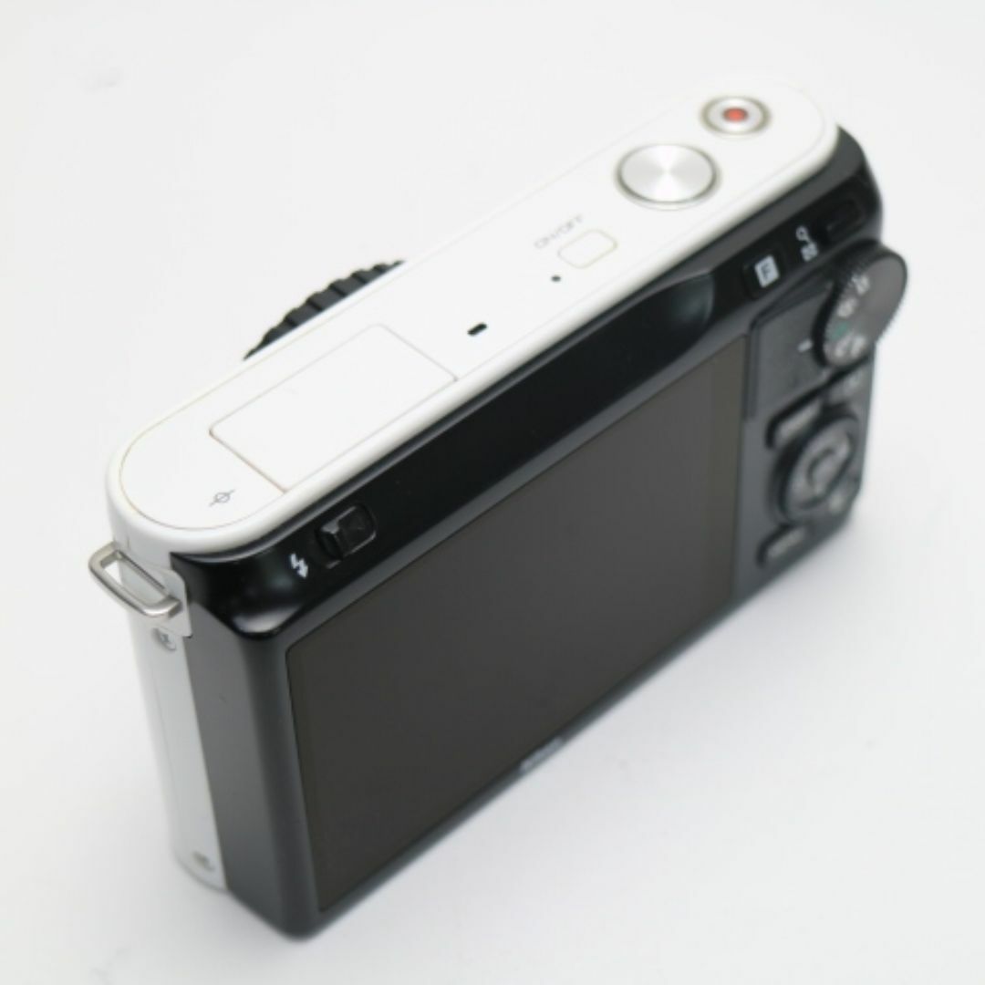 Nikon(ニコン)の中古 Nikon 1 J2 ボディ ホワイト  M111 スマホ/家電/カメラのカメラ(ミラーレス一眼)の商品写真