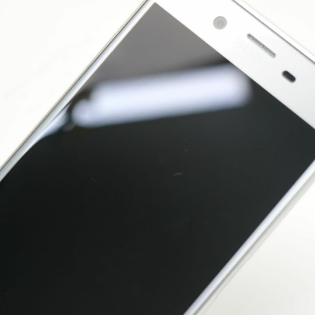 Xperia(エクスペリア)の超美品 SO-01J Xperia XZ プラチナム  M111 スマホ/家電/カメラのスマートフォン/携帯電話(スマートフォン本体)の商品写真