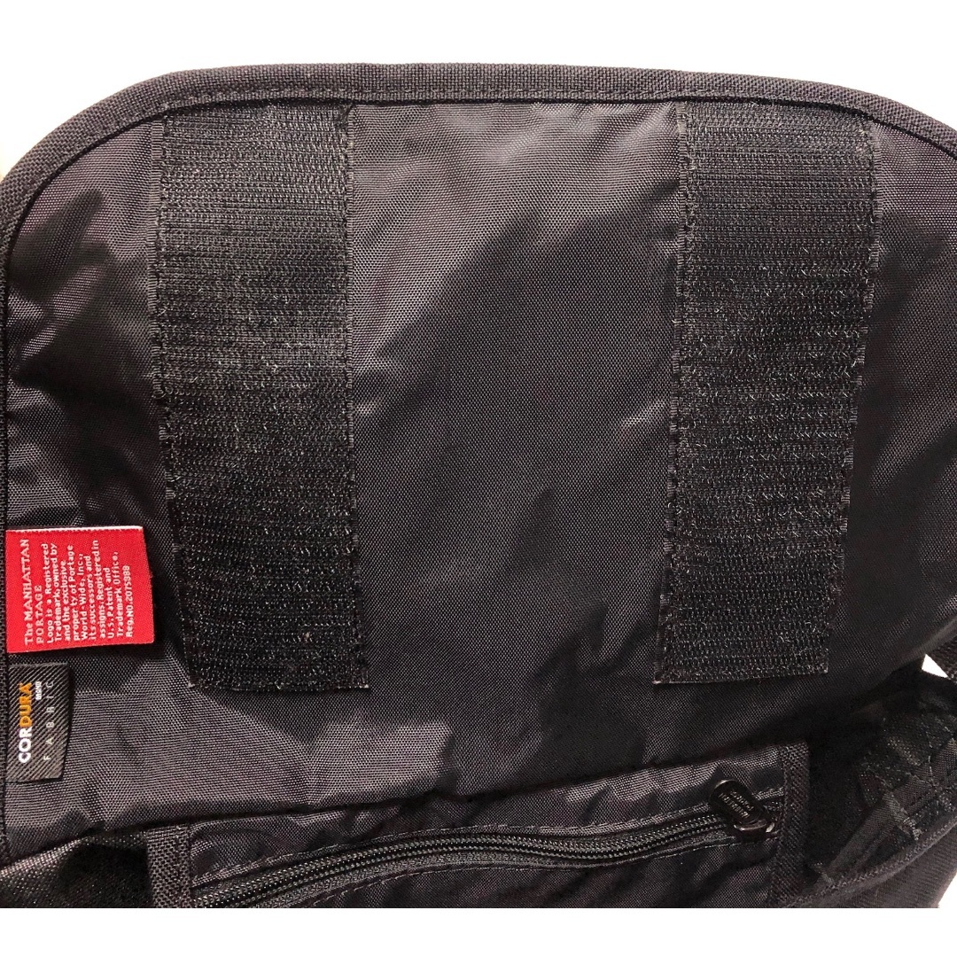 Manhattan Portage(マンハッタンポーテージ)のマンハッタンポーテージ 2403281 メッセンジャーバッグ S N 蓄光 メンズのバッグ(メッセンジャーバッグ)の商品写真