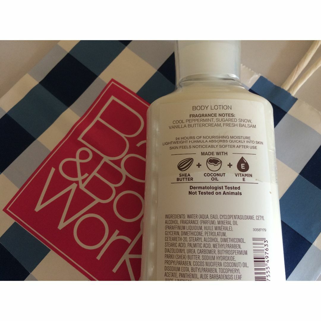 Bath & Body Works(バスアンドボディーワークス)のBB0171 TWISTED PEPPERMINT Body Lotion コスメ/美容のボディケア(ボディローション/ミルク)の商品写真