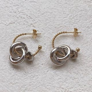 petit prix fleurs プチプリフルール  バイカラーフープピアス