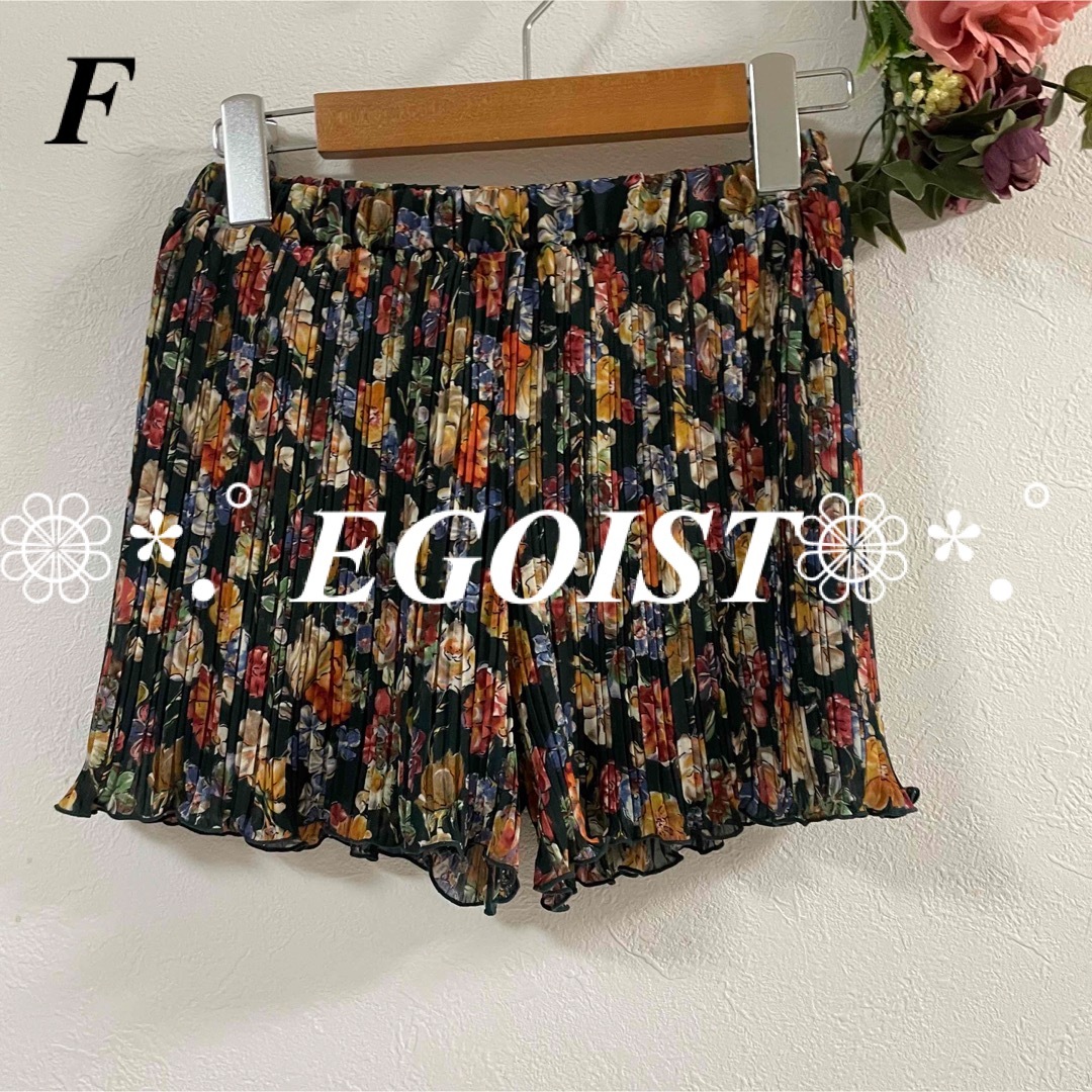 EGOIST(エゴイスト)のEGOIST エゴイスト 花柄プリーツショートパンツ レディースのパンツ(ショートパンツ)の商品写真