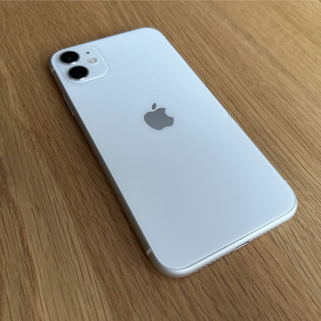 iPhone(アイフォーン)のiPhone 11 スマホ/家電/カメラのスマートフォン/携帯電話(スマートフォン本体)の商品写真