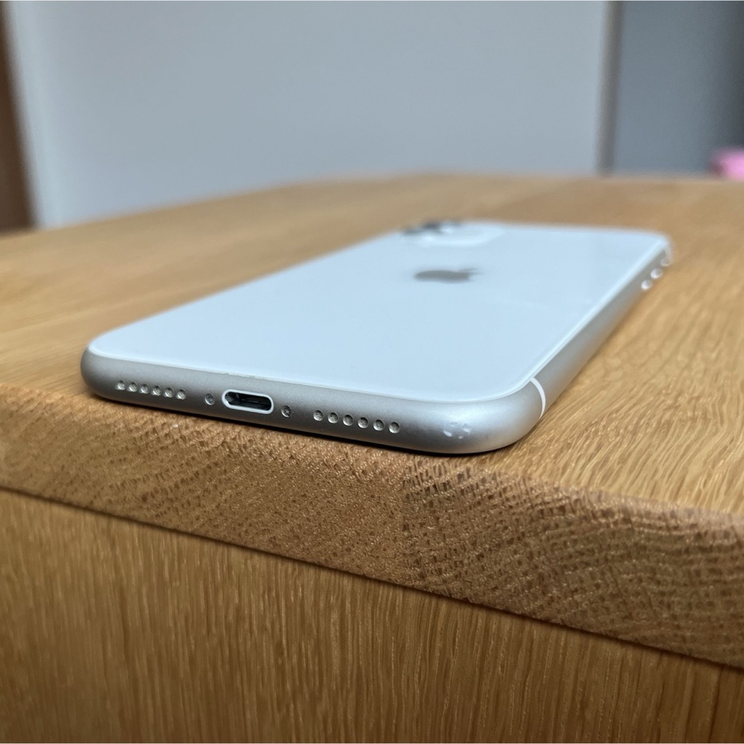 iPhone(アイフォーン)のiPhone 11 スマホ/家電/カメラのスマートフォン/携帯電話(スマートフォン本体)の商品写真